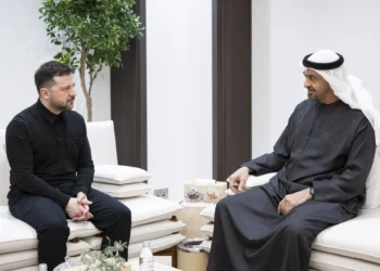 Zelensky reforça parceria com Emirados Árabes para ampliar defesa contra drones