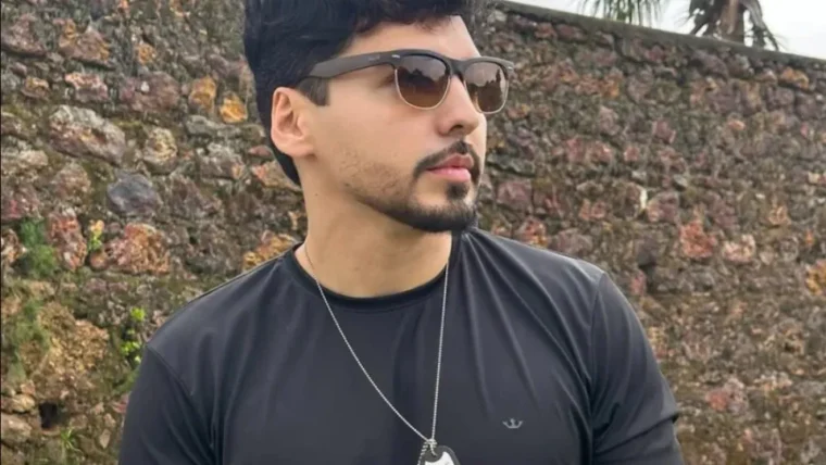 Filha de cantor condenado por estupro desabafa após decisão judicial