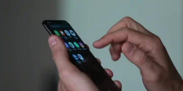 INSS alerta para golpe com aplicativo falso que promete reembolso a segurados