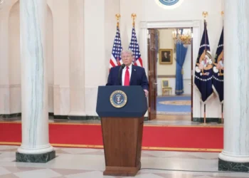 Trump confirma resgate de piloto em solo iraniano após queda de caça F-15