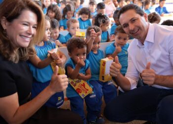 Gestão Vilela promove distribuição inédita de chocolates em Aparecida