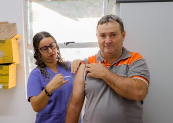 Senador Canedo estende oferta da vacina contra Influenza para toda a rede de saúde