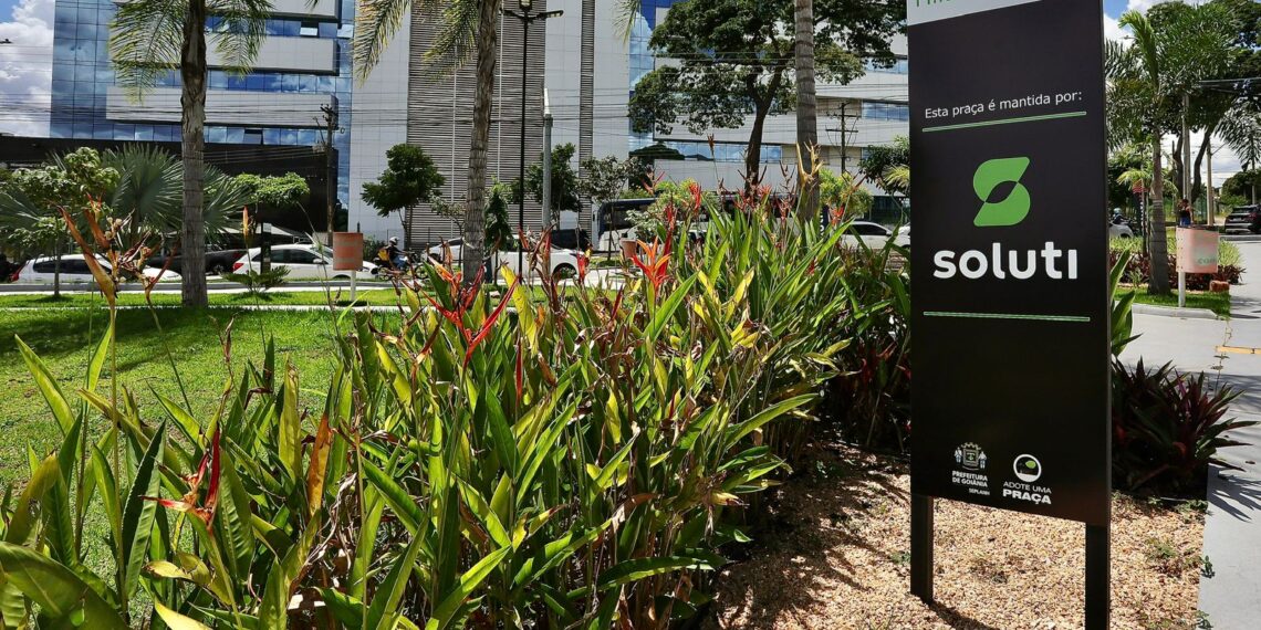 Goiânia regulamenta Programa Adote uma Praça para ampliar conservação de espaços públicos