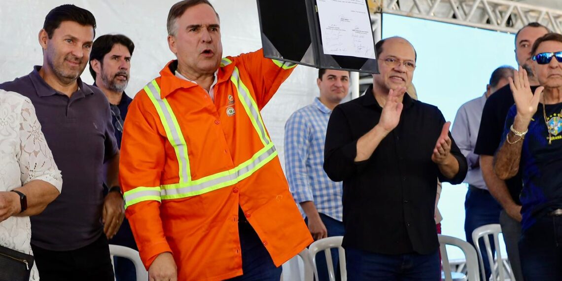 Prefeito Sandro Mabel formaliza contrato da Nova Comurg com investimento estimado em R$ 7,5 bilhões