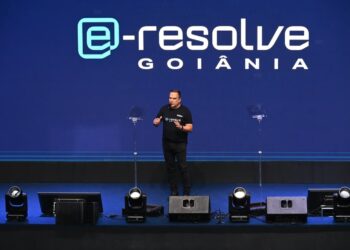 Mabel lança e-Resolve e aposta em Prefeitura 100% digital em Goiânia
