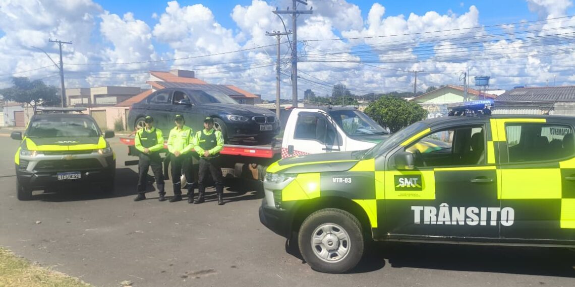 SMT de Senador Canedo apreende veículo com débitos superiores a R$ 50 mil