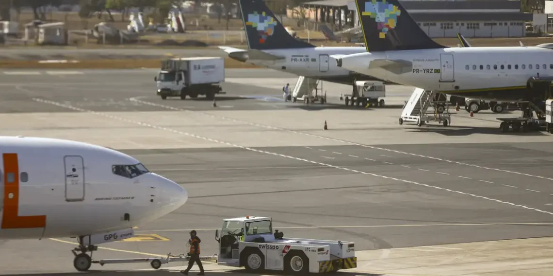 Aéreas alertam para impacto elevado após alta no querosene de aviação