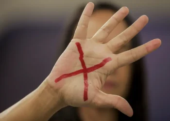 Governo sanciona pacote legislativo para endurecer combate à violência contra a mulher